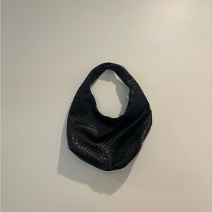 Chic Black Textured Shoulder Bag